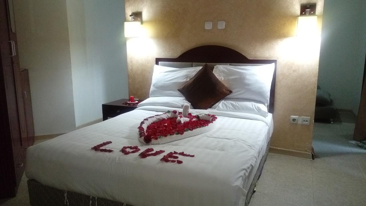 Manrashiwa Hotel Addis Ababa Exterior photo