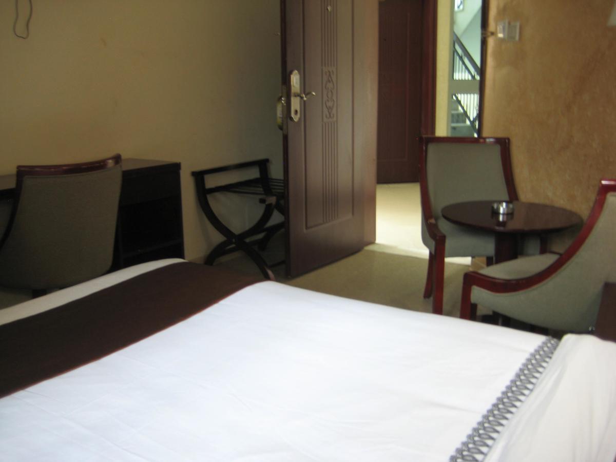 Manrashiwa Hotel Addis Ababa Exterior photo